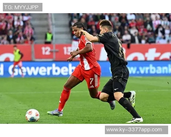 多家英超德甲球队争夺20岁奥格斯堡中场新星科穆尔