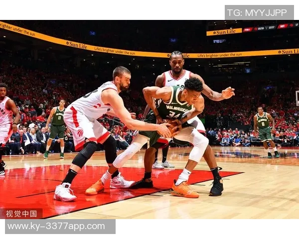 斯潘塞琼斯砍下生涯新高28分三分球表现出色但球队仍遭遇失利 斯潘塞琼斯砍下生涯新高28分三分球表现出色但球队仍遭遇失利